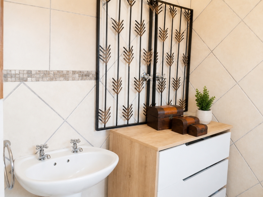 3 Bedroom Property for Sale in Waterval East North West